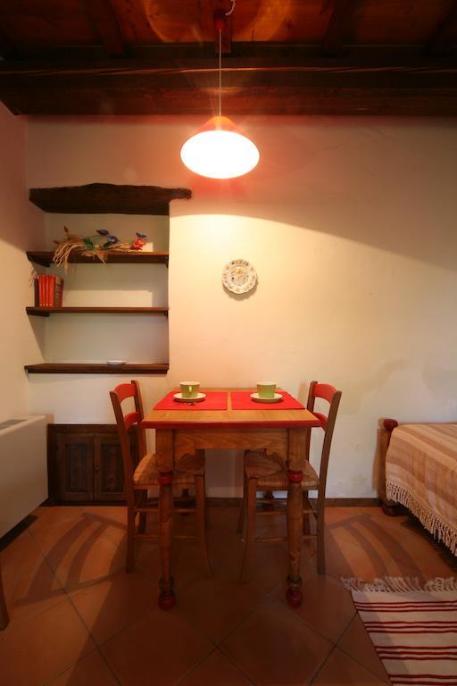 Agriturismo Monte Valentino 피에트라루냐 객실 사진